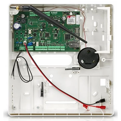 SATEL VERSA Plus 4-30 zónás riasztóközpont beépített PSTN/GSM/ETH egységgel; műanyag ház és sziréna