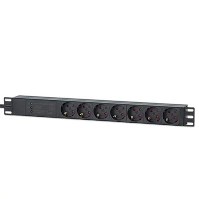 MANHATTAN 715140 elosztó - 19" Rackmount elosztó, 7 aljzat, túlfeszültség védett, 3m