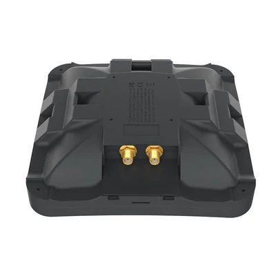 MIKROTIK MTAO-LTE-5D-SQ mANT LTE 5o 5dBi LTE antenna with two SMA connectors